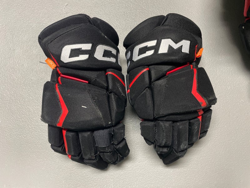 Black Senior CCM JetSpeed FT1 Gloves 14" Pro Stock (Used)