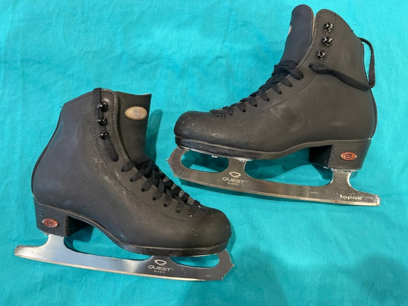 Black Riedell Figure Skates Junior 3 (Used)