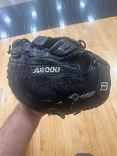 Wilson RH First Base A2000 Fastpitch Softball Glove 12.25" Pro Stock