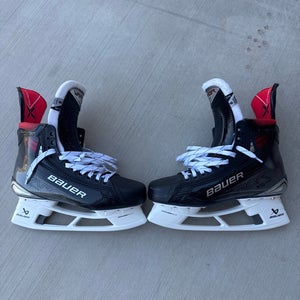 Bauer Hockey Skates Regular Width 8 (New)