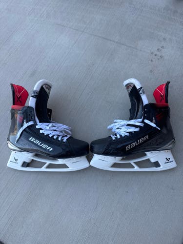 Bauer Hockey Skates Regular Width 8 (New)