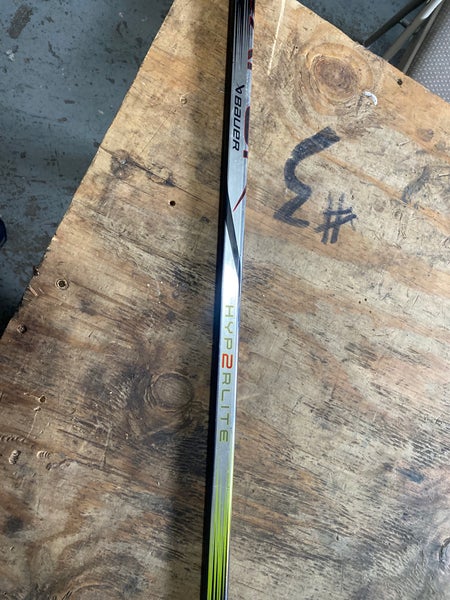 Youth Bauer Hyperlite 2 Right Handed Hockey Stick P88 (Used)