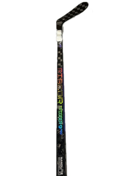 Broken CCM RibCor Trigger 9 Pro Right Handed Hockey Stick P28 (Used)