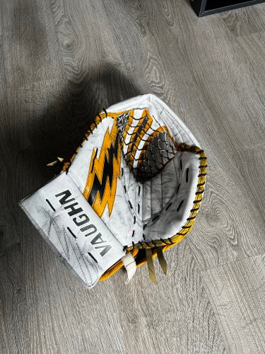 Vaughn Velocity V7 XF Regular Pro Stock (Used)