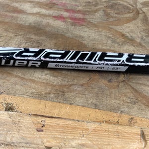 Youth Bauer Elite Full Right Goalie Stick 23" Paddle (Used)