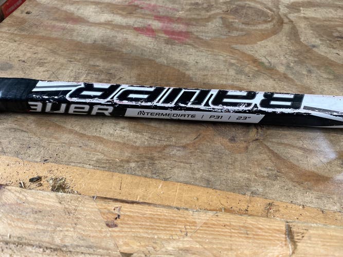 Youth Bauer Elite Full Right Goalie Stick 23" Paddle (Used)
