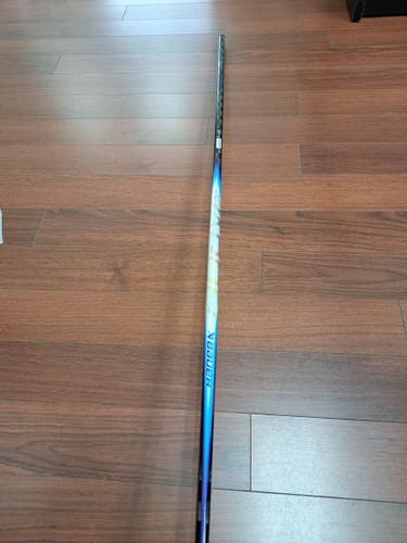 Senior Bauer Vapor FlyLite Left Hand Hockey Stick P28 77 Flex (New)