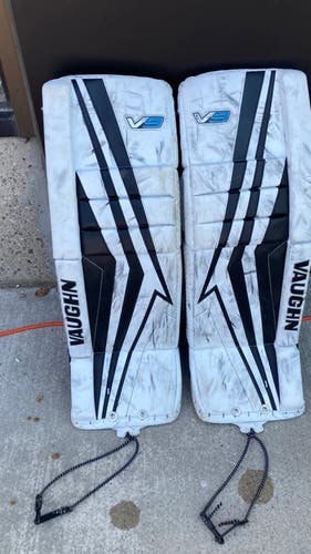 Vaughn V9 Goalie Leg Pads | Junior 28"+2