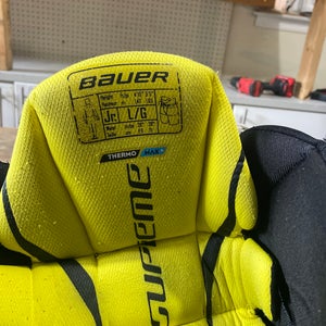 Large Youth Bauer Supreme Ignite Pro Hockey Pants (Used)