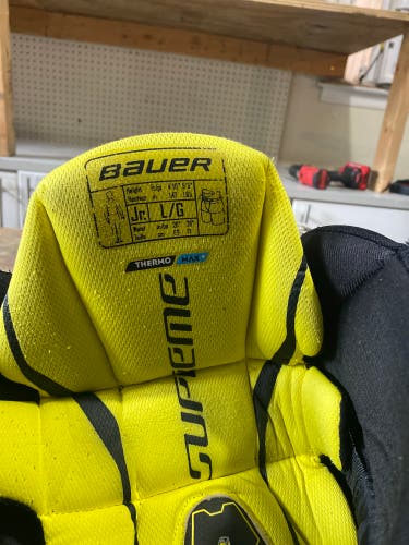 Large Youth Bauer Supreme Ignite Pro Hockey Pants (Used)