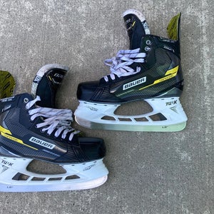 Bauer Supreme Comp Hockey Skates Extra Wide Width | Senior Size: 7.5