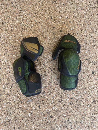 Medium Intermediate Bauer Supreme Elbow Pads (Used)