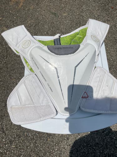 Adult Large Maverik MX Shoulder Pads (Used)