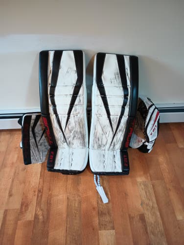 34 + 2 2020 True L12.2 Regular Goalie Full Set (Used)
