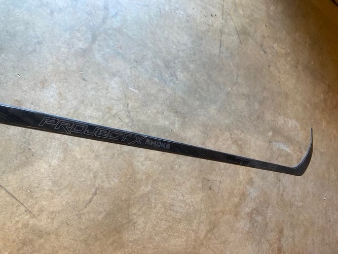 Senior True Project X Smoke Right Handed Hockey Stick T92 (New)