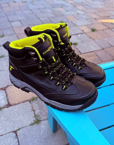 Men’s  Goodyear Barrett Boot Steel Toe Rugged Work Boots US Size 10 Barely Worn