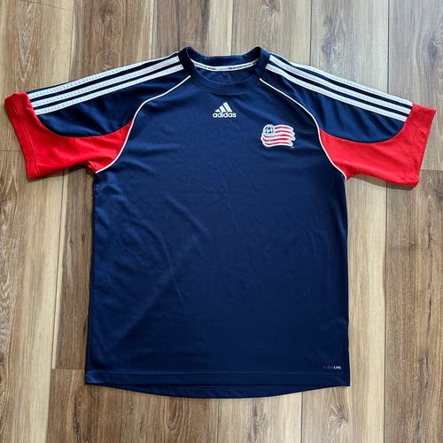 Adidas MLS New England Revolution Flag Logo Short Sleeve Training Top Jersey, L