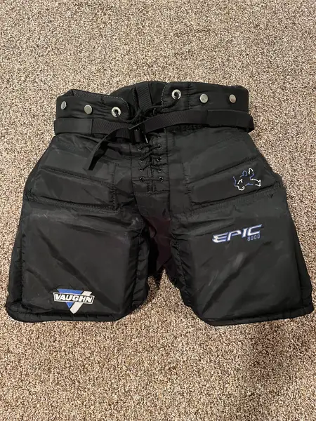 Medium Vaughn Epic 8000 Goalie Pants (Used)