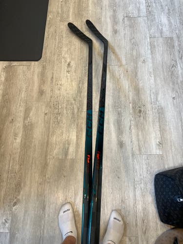 2 Pack New Senior CCM Vizion 75 Flex Left Hand Hockey Stick P28+1/4 Pro Stock (New)