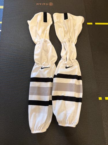 Nike NCAA Hockey Socks - white/ black/grey stripe