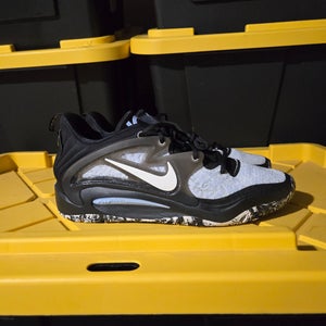 Men's Size M 11.5 (W 12.5) Nike KD 15 Shoes (New)