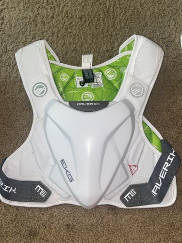 Large Adult Maverik M6 speed pad 26 Shoulder Pads (New)