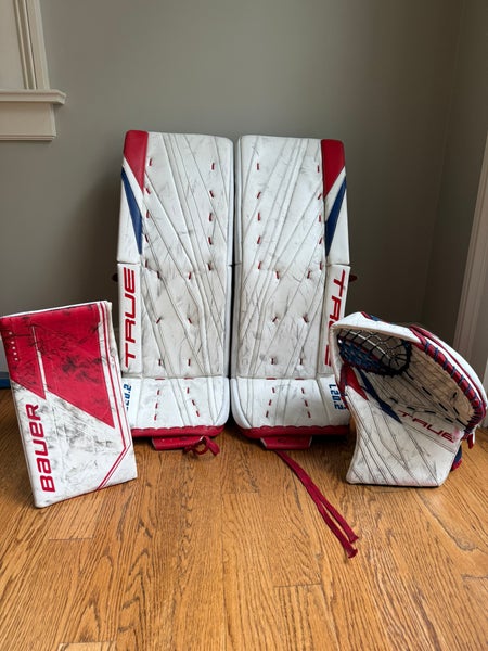 33" True L20.2 Custom Goalie Full Set (Used)