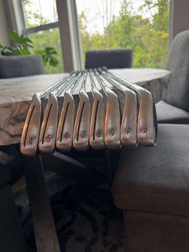 Men's 2024 TaylorMade Qi Right Handed Iron Set Stiff Flex (8 Clubs) #4 - #9, PW, GW Steel Shaft