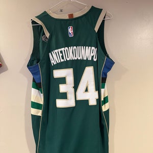 Giannis Antetokounmpo Jersey