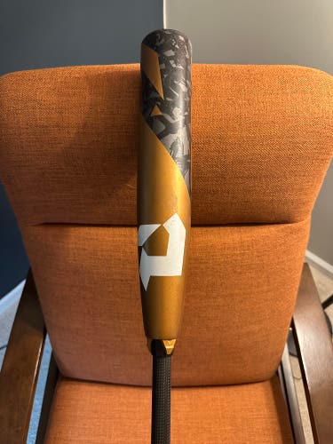 2023 DeMarini Zoa Composite USSSA Certified Bat (-10)  21 oz 31" (Used)