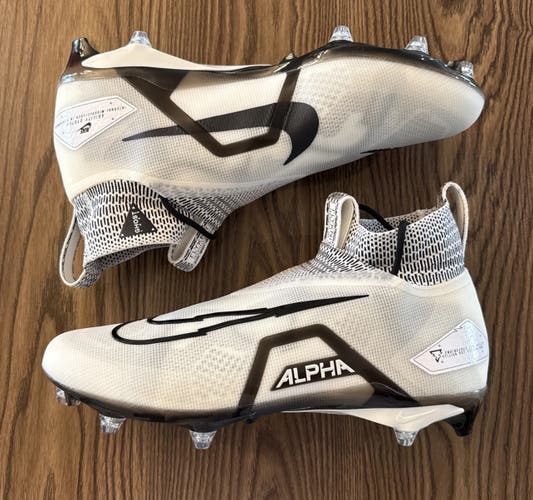 Men's  Size M 14.0 (W 15.0) Nike Mid Top Alpha Menace Elite 3 Detachable Cleats (New)