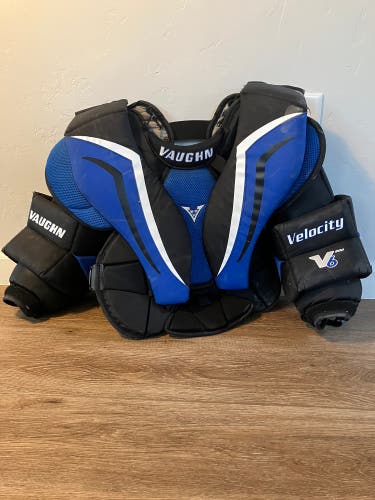Vaughn velocity v6 800 goalie chest protector