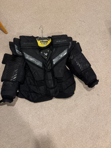 Large  Bauer Shadow Goalie Chest Protector (Used)
