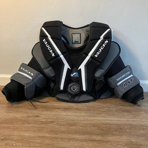 Medium  2021 Vaughn Velocity V9 Goalie Chest Protector  (Used)