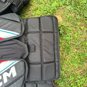Medium  CCM Eflex 6.9 Goalie Chest Protector (Used)