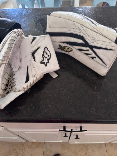 Jr glove and blocker
