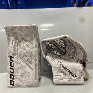 Used Bauer Supreme M5 Pro Regular Glove/Blocker