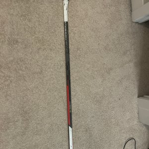 Intermediate Bauer Vapor Hyperlite Left Hand Hockey Stick P92  (Used)