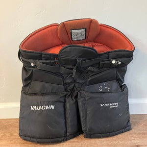 Intermediate Small 2014 Vaughn Vision 9200 Hockey Goalie Pants  (Used)
