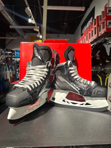 CCM Tacks Vector Plus (SMU) Hockey Skates Regular Width Size 10.5 (New)
