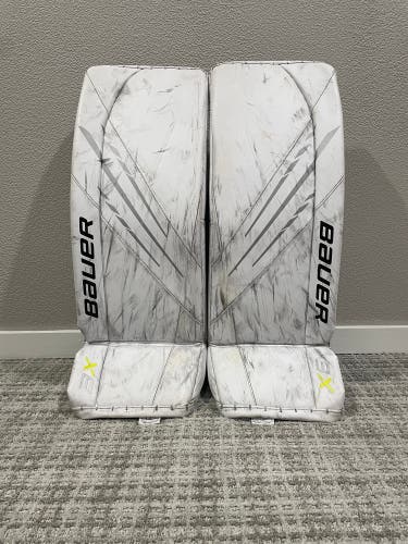 33"  2021 Bauer Vapor 3X Goalie Leg Pads  (Used)