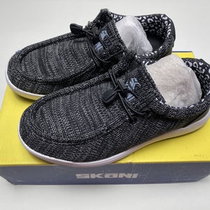 Skoni Slip-On Golf Shoes Black Leopard Women's SZ 9 (SKWGS005)