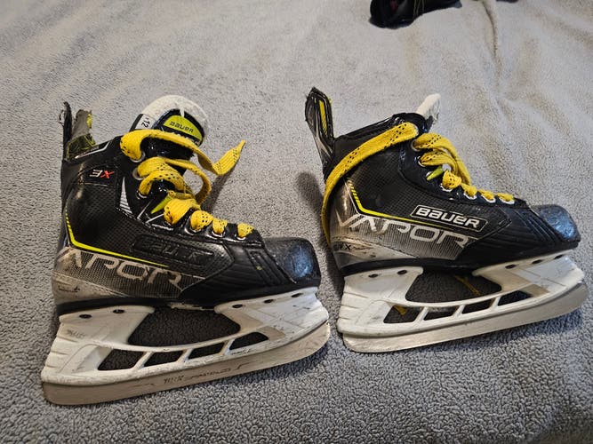 Bauer Vapor 3X Hockey Skates Regular Width 12 (Used)