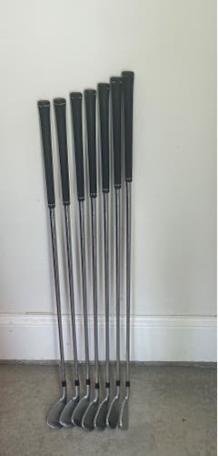 Mizuno JPX 923 hot metal irons