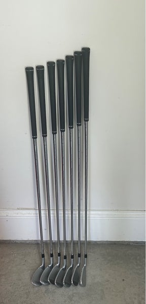 Mizuno JPX 923 hot metal irons