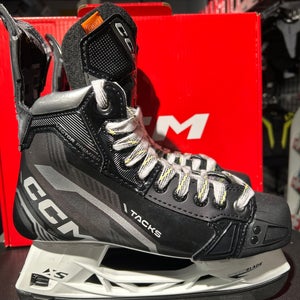 CCM Tacks Vector Premier (SMU) Hockey Skates Regular Width Size 10 (New)