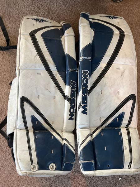 30" Mission Goalie Leg Pads (Used)
