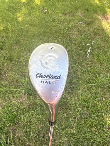 Men's 2005 Cleveland Launcher Halo Right Handed Hybrid Regular Flex 1H (Used)