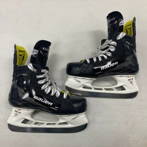 NEW Intermediate Bauer Supreme Ignite Pro+ Hockey Skates Size 6.5