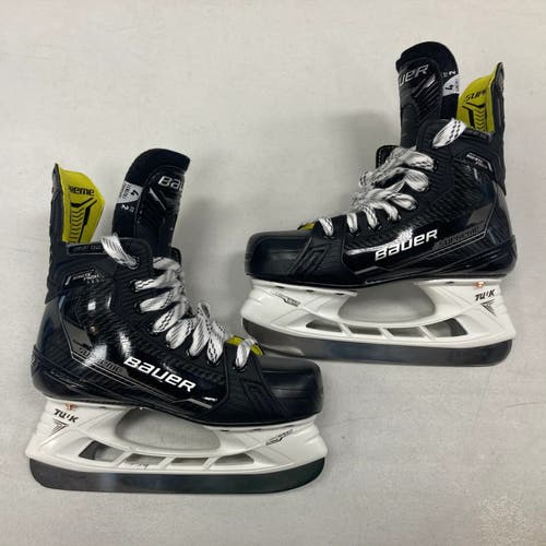 NEW Intermediate Bauer Supreme Ignite Pro+ Hockey Skates Size 6.5
